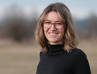 Portraitfoto von Dr. Leonie Hart Portraitfoto von Dr. Leonie Hart